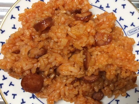 ウインナーご飯炒めケチャップだけの味